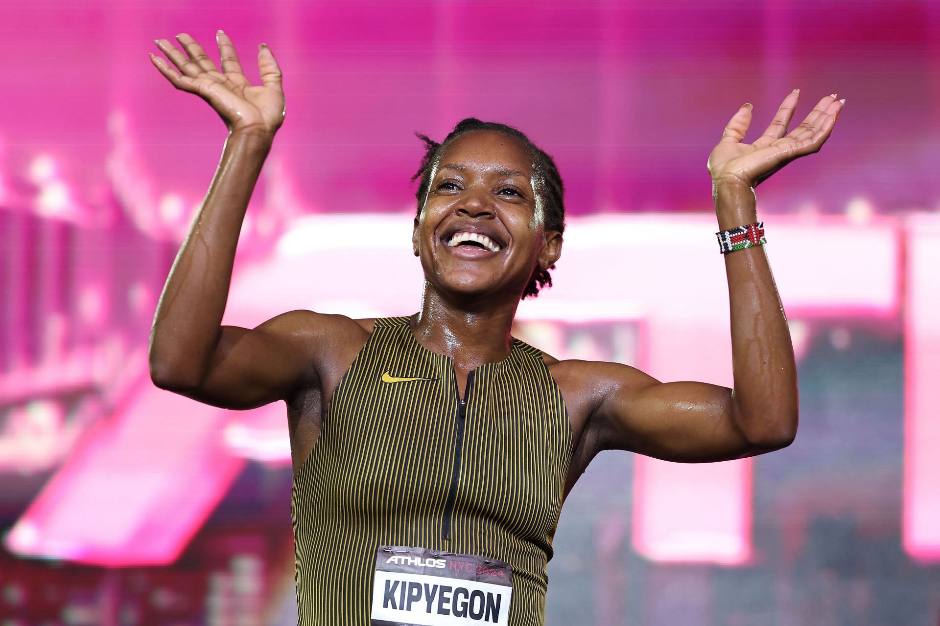 Faith Kipyegon (Image via: Getty)